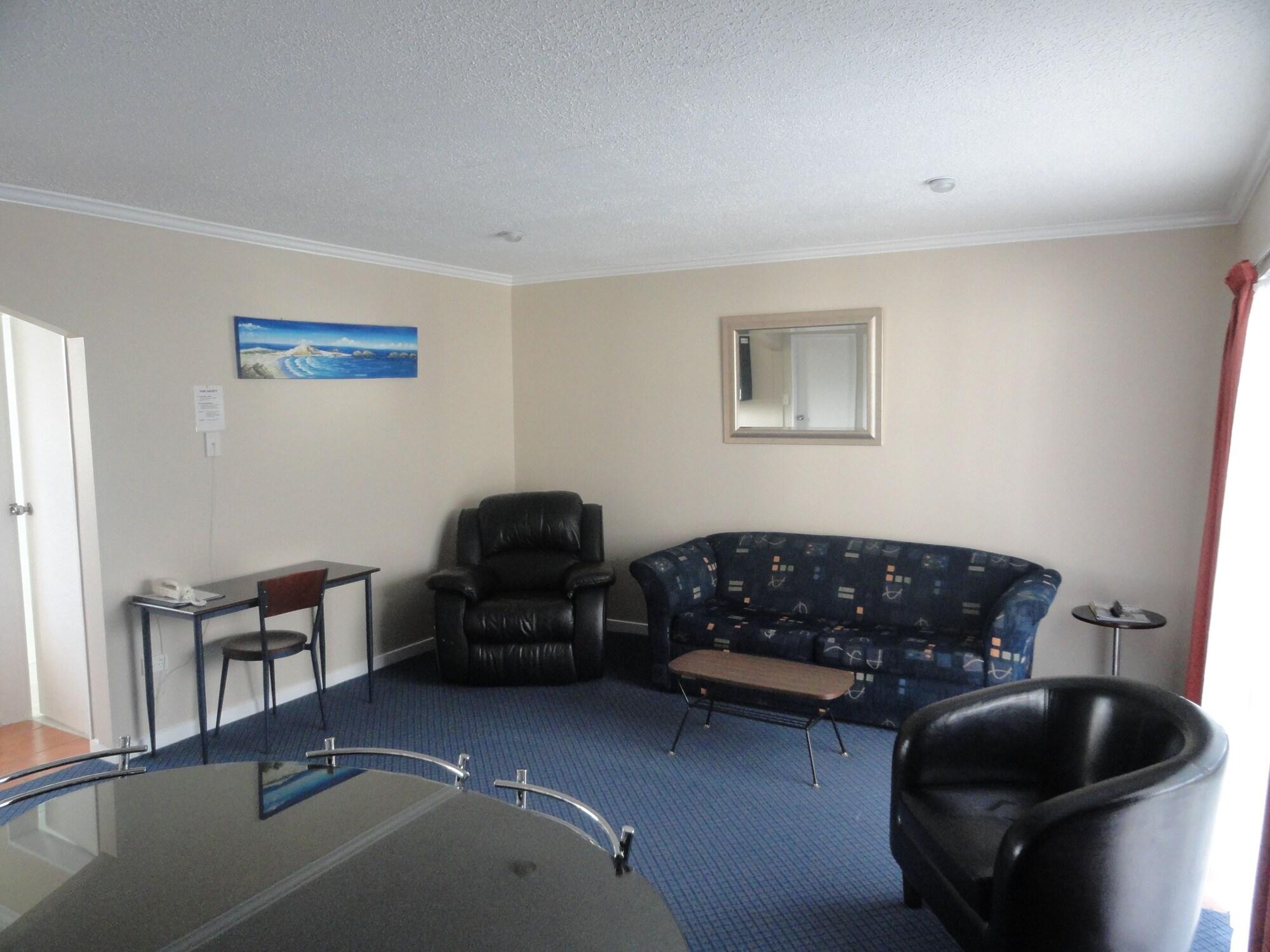 Hawks Inn Motel Upper Hutt Exterior foto